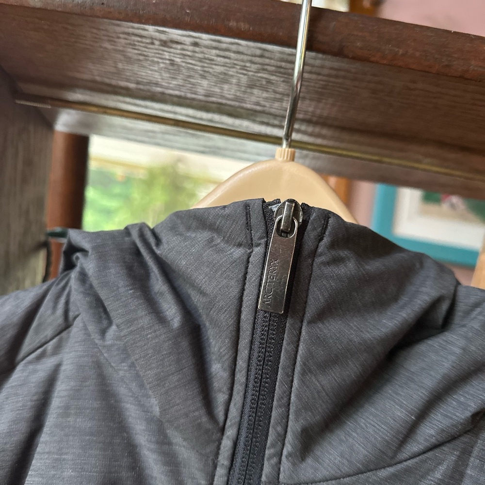 Arc'teryx Women's Darrah parka - Picture 4 of 6